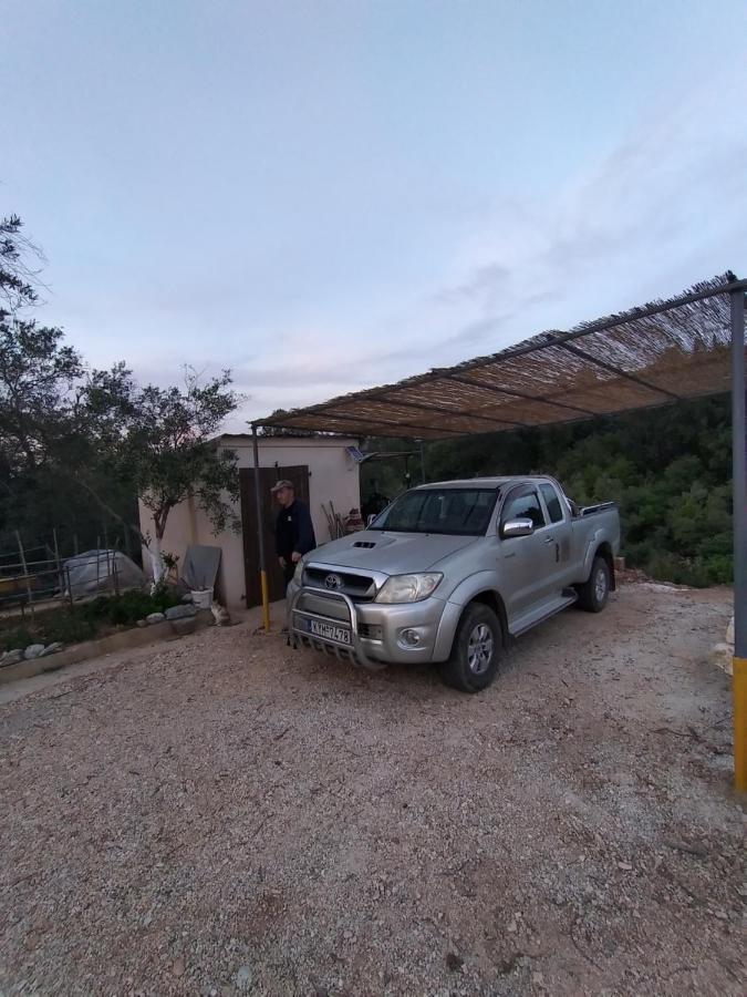 فيلا Stonemakers Hide Karyotikon المظهر الخارجي الصورة